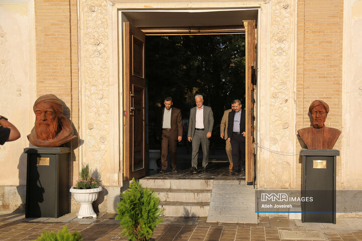 آیین رونمایی از دستاوردها، تولیدات و پروژه‌های سازمان فرهنگی، اجتماعی و ورزشی شهرداری اصفهان