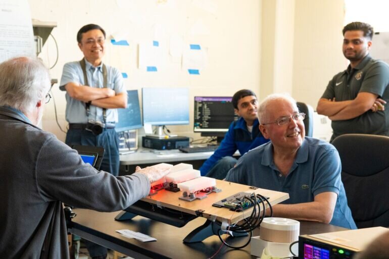 تحرک الکتریکی دوستدار سالمندان؛ گامی نو برای آیندهای فراگیر