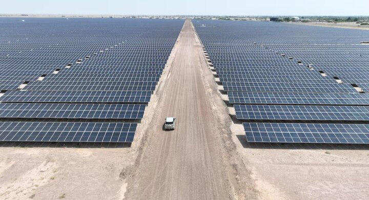 احداث ۵۵۰۰ مگاوات نیروگاه خورشیدی در استان مرکزی