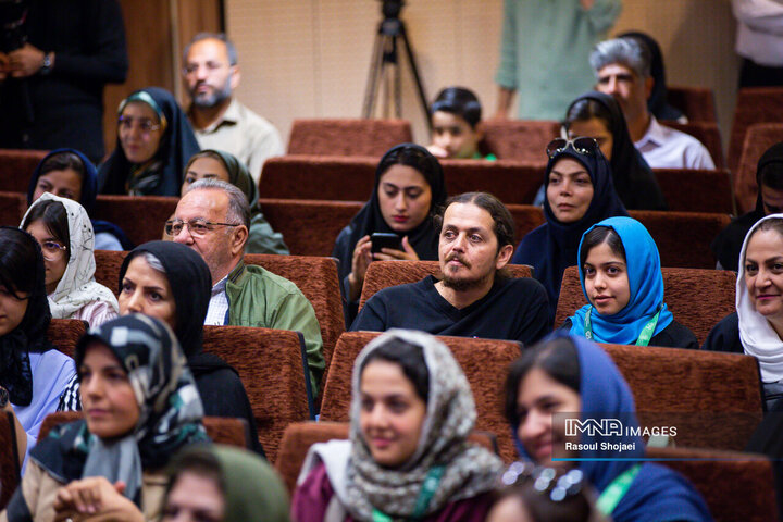 افتتاحیه نخستین گردهمایی فیلمسازان نوجوان اصفهان