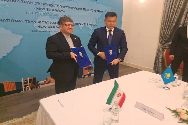 امضا تفاهم‌نامه توسعه حمل و نقل ریلی میان ایران و قزاقستان / رشد حمل و نقل ریلی