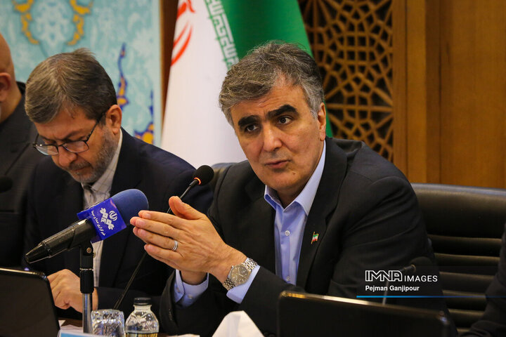 محمدرضا فرزین رئیس کل بانک مرکزی