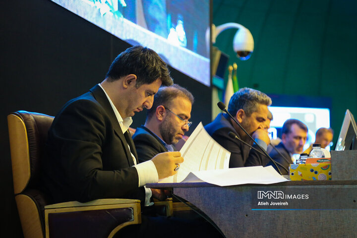 همایش بررسی چالش‌های ارزی فعالان اقتصادی