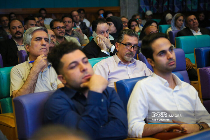 همایش بررسی چالش‌های ارزی فعالان اقتصادی