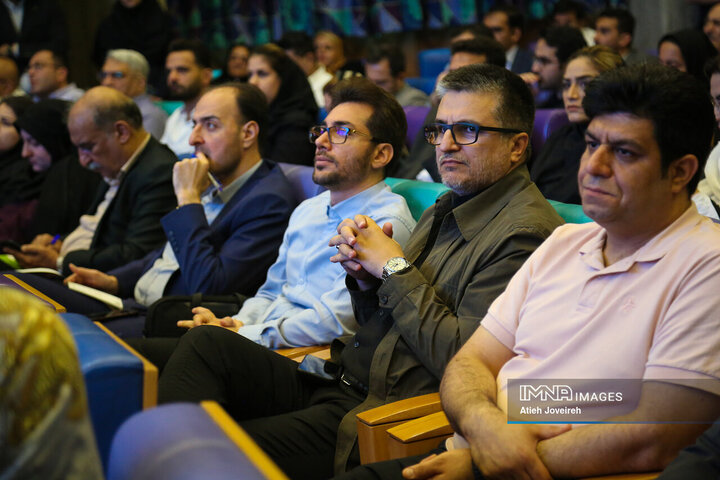 همایش بررسی چالش‌های ارزی فعالان اقتصادی