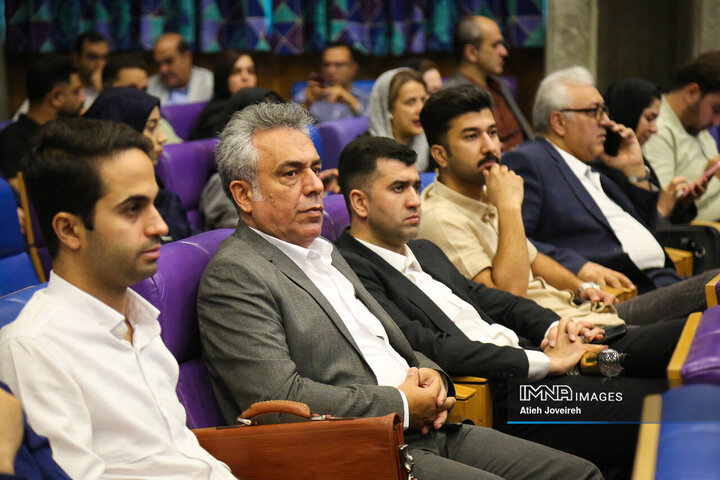 همایش بررسی چالش‌های ارزی فعالان اقتصادی