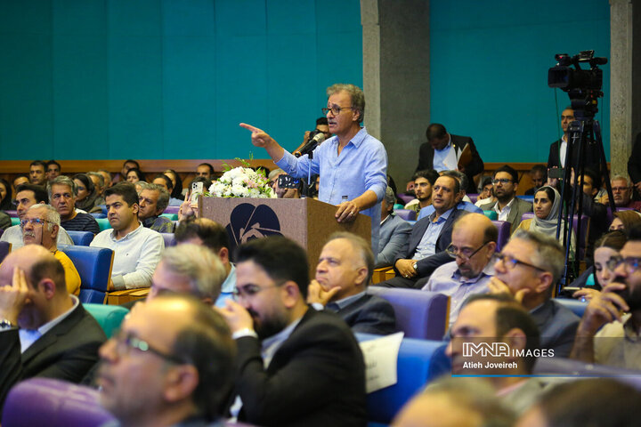 همایش بررسی چالش‌های ارزی فعالان اقتصادی