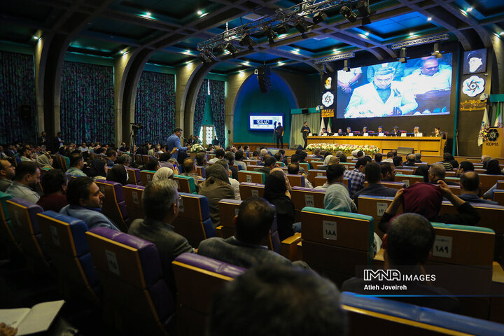 همایش بررسی چالش‌های ارزی فعالان اقتصادی