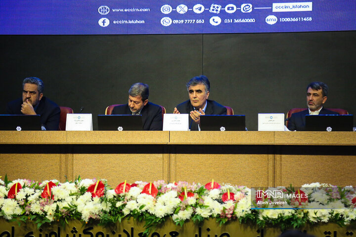 همایش بررسی چالش‌های ارزی فعالان اقتصادی