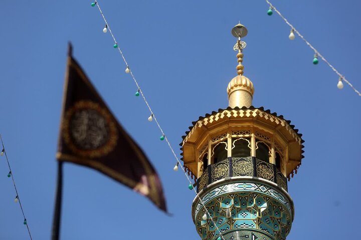 حرم مطهر حضرت فاطمه معصومه(س) سیاه‌پوش شد