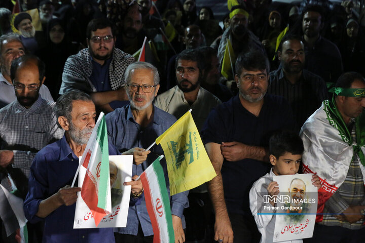 تجمع مردم اصفهان در حمایت از کاروان صمود