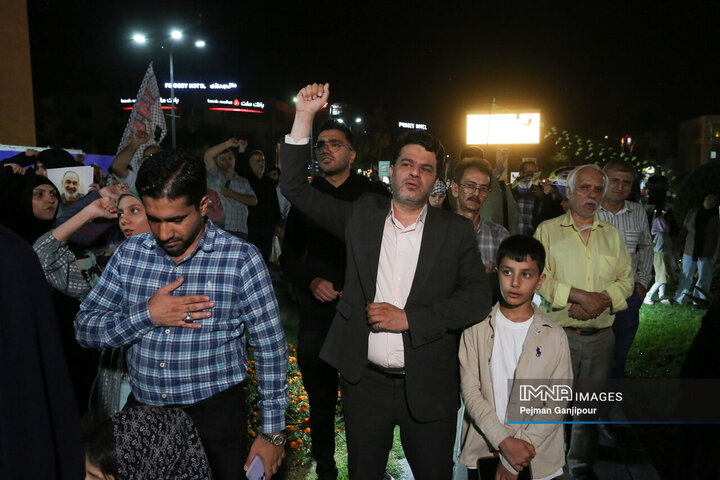 تجمع مردم اصفهان در حمایت از کاروان صمود