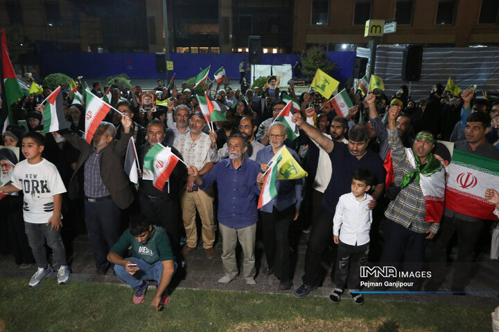 تجمع مردم اصفهان در حمایت از کاروان صمود