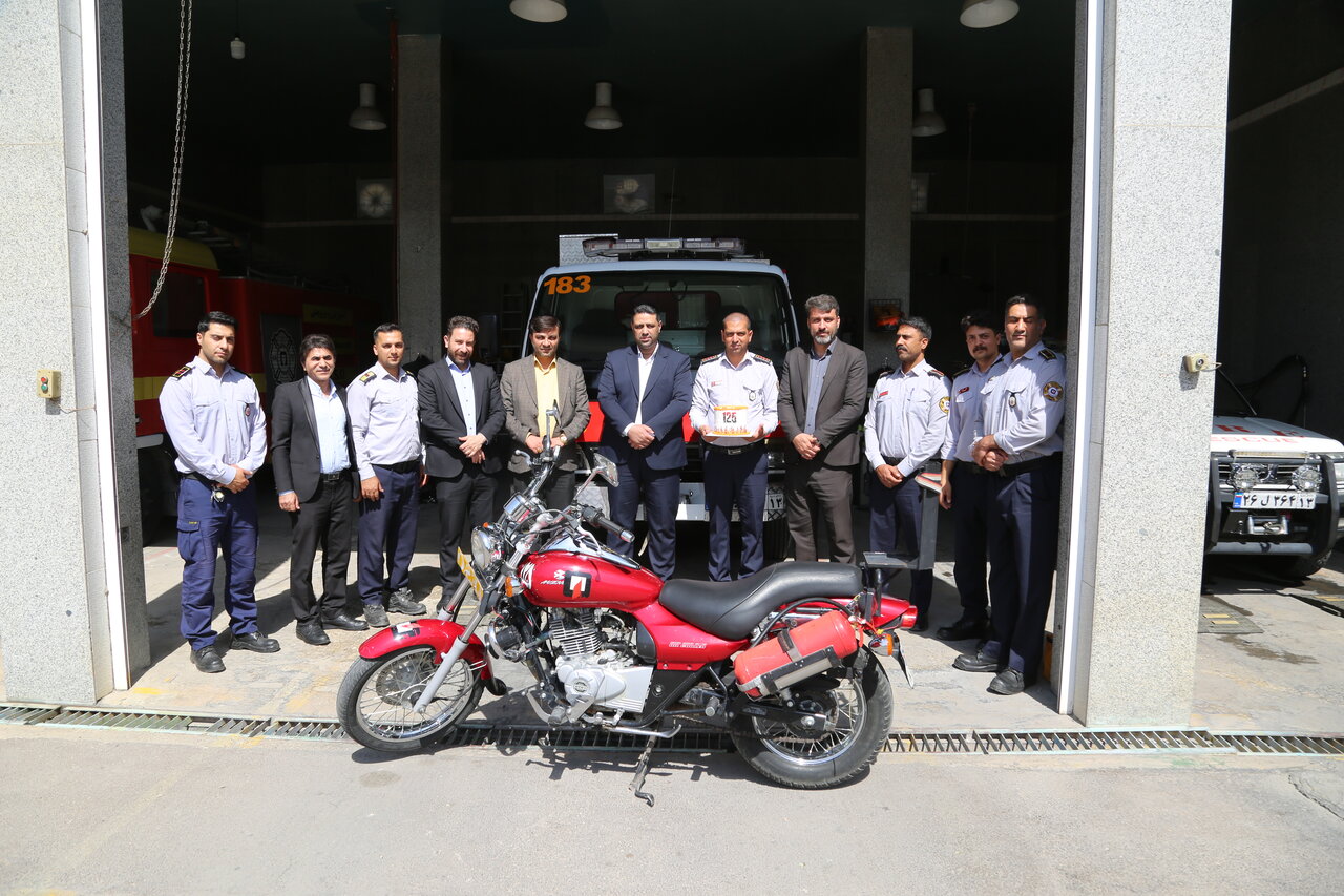 فداکاریهای آتشنشانان شایسته قدردانی و حمایت است