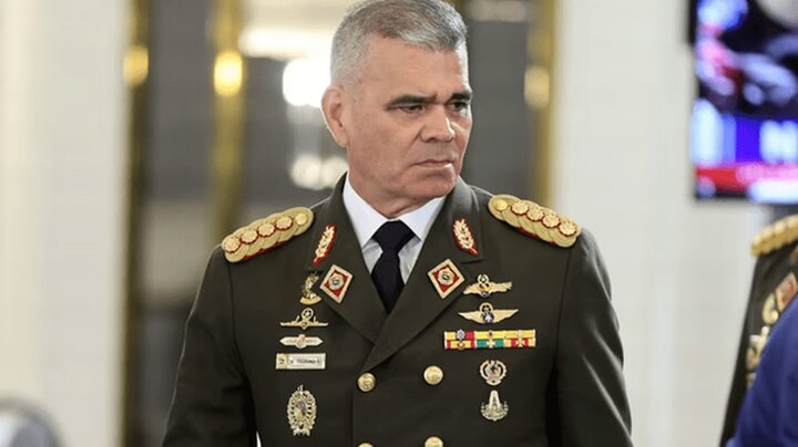 پنج جنگنده آمریکا به سواحل ونزوئلا نزدیک شدند