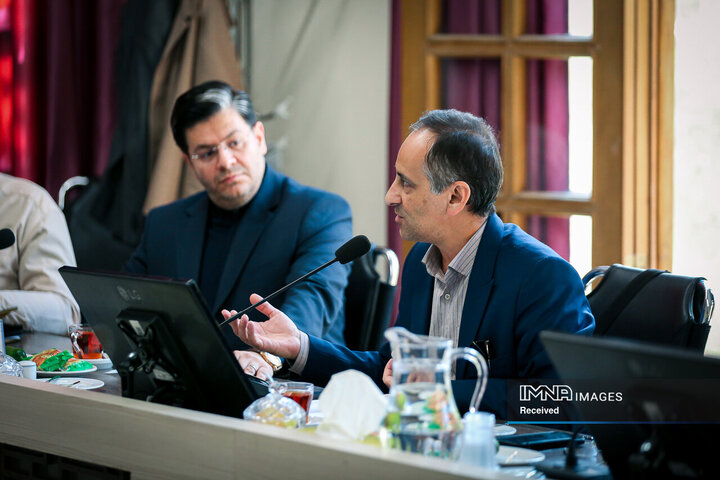 نشست کمیسیون هوشمندسازی و حمل‌ونقل شهری شورای اسلامی شهر اصفهان