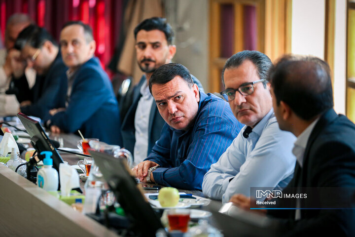 نشست کمیسیون هوشمندسازی و حمل‌ونقل شهری شورای اسلامی شهر اصفهان