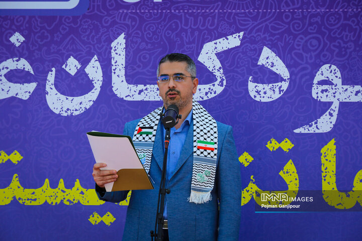 جشنواره بین‌المللی فیلم کودک پیامی برای جهان است؛ ما داغداریم اما ایستاده‌ایم