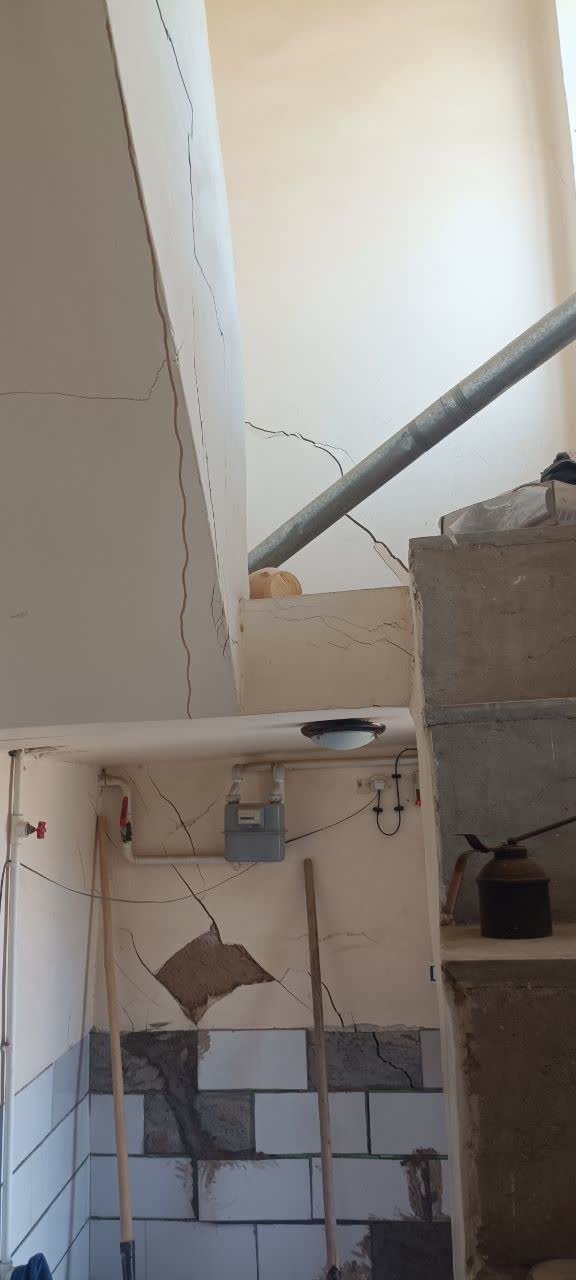 زلزله اصفهان چه خساراتی داشت؟ / ایجاد ترک در بنای ساختمانها و ابنیه تاریخی + عکس