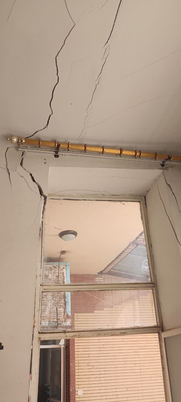 زلزله اصفهان چه خساراتی داشت؟ / ایجاد ترک در بنای ساختمان‌ها و ابنیه تاریخی + عکس