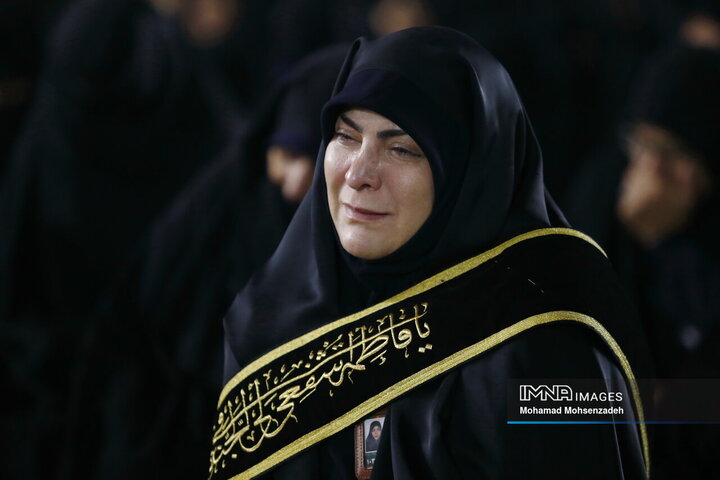 آیین شمع‌گردانی شام غریبان حضرت معصومه (س)
