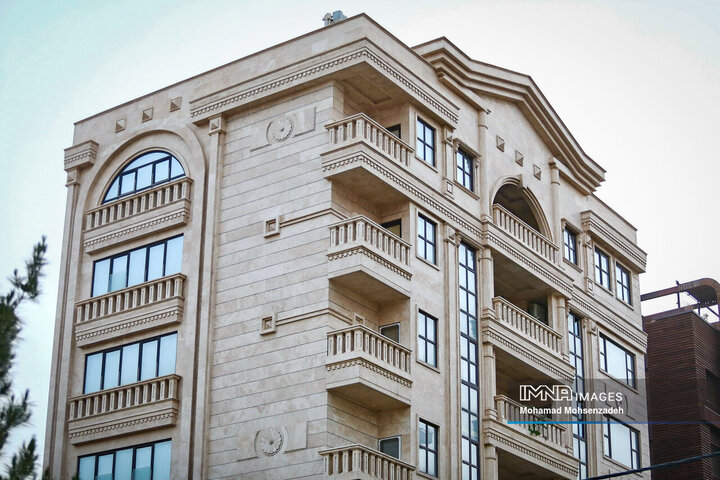 سیمای شهری قم در اسارت نماهای غربی