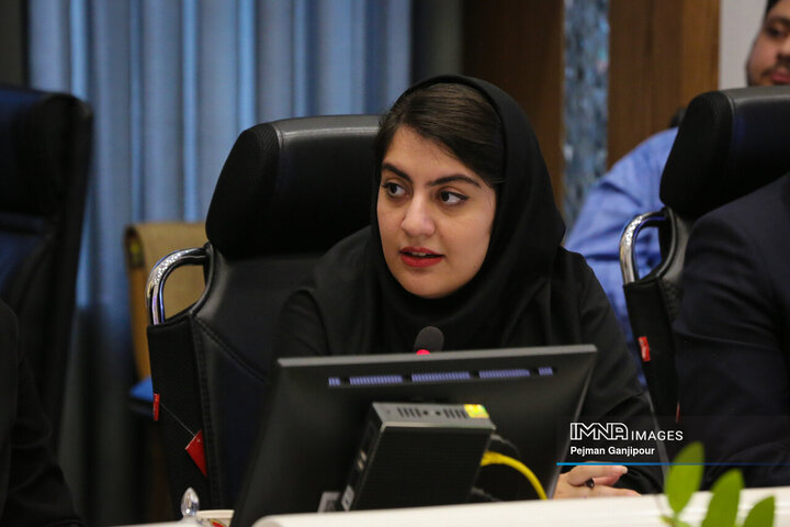 نشست هم‌اندیشی نخبگان و استعدادهای برتر با شهردار اصفهان