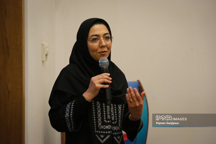 نشست هم‌اندیشی نخبگان و استعدادهای برتر با شهردار اصفهان