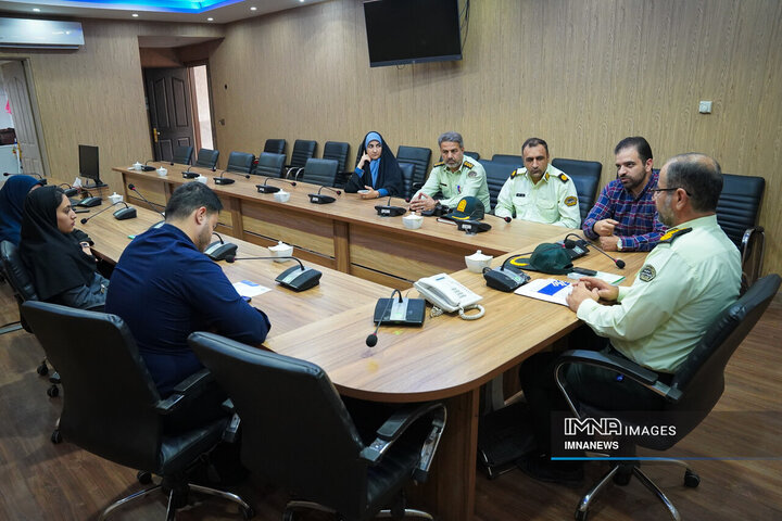 حضور معاون وظیفه عمومی فرماندهی انتظامی استان اصفهان در خبرگزاری ایمنا