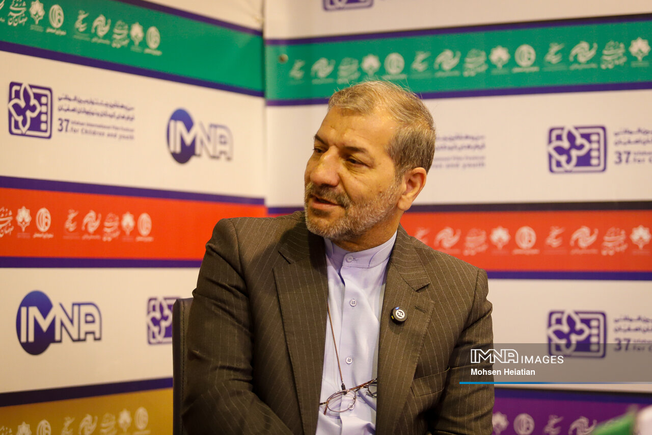 کودکانی که در میان ویرانی لبخند زدند؛ روایت مقاومت و امید