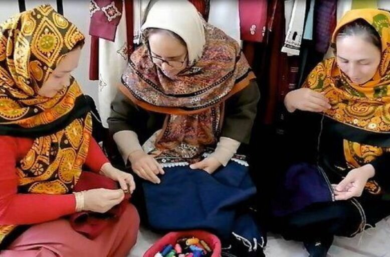 احیای پوشاک سنتی، راهکاری برای تقویت اقتصاد محلی