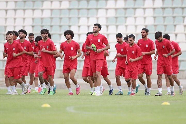 تیم ملی امید ایران وارد اصفهان شد/ اردوی یک هفته‌ای شاگردان روانخواه در نصف‌جهان