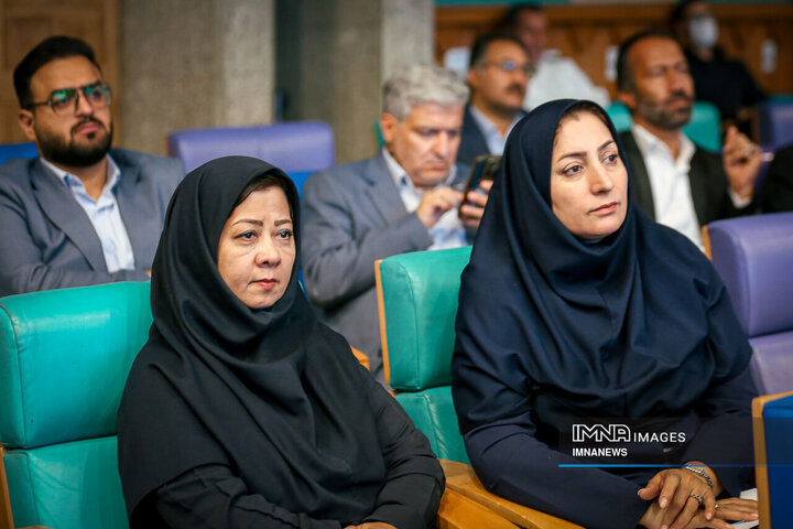 همایش تجلیل از نمونه‌های ترافیکی شهر اصفهان