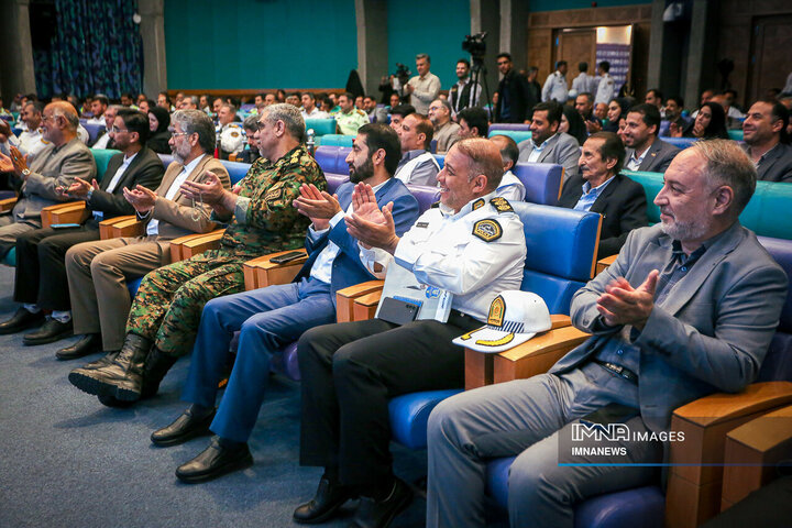 همایش تجلیل از نمونه‌های ترافیکی شهر اصفهان