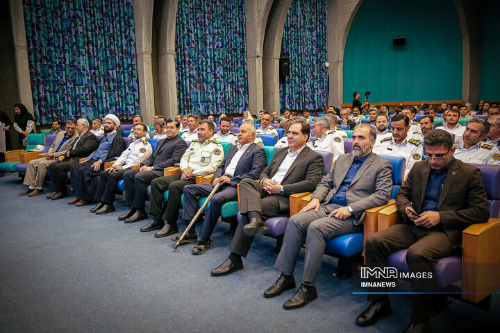 همایش تجلیل از نمونه‌های ترافیکی شهر اصفهان