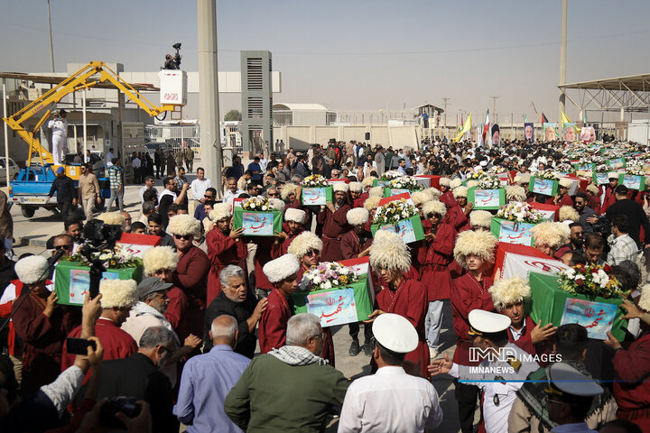 از دل خاک تا افلاک؛ استقبال از پیکر ۴۶ شهید دفاع مقدس