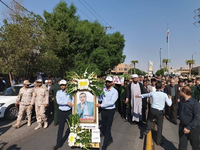 فیلم| تشییع پیکر حاج نظر همتی از رزمندگان دوران دفاع مقدس در دهلران