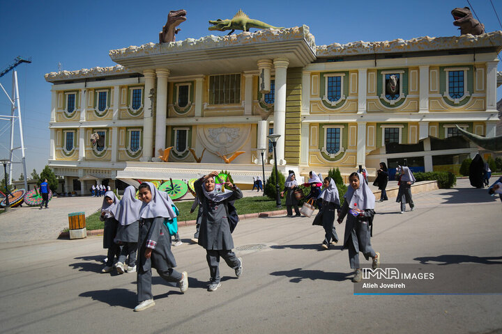 کودکانه‌های شاد در شهر رویاها