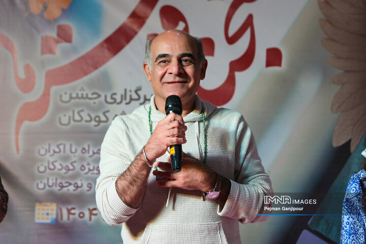 حضور عوامل سی‌و‌هفتمین جشنواره بین‌المللی فیلم‌های کودکان و نوجوانان در بیمارستان امام حسین(ع)