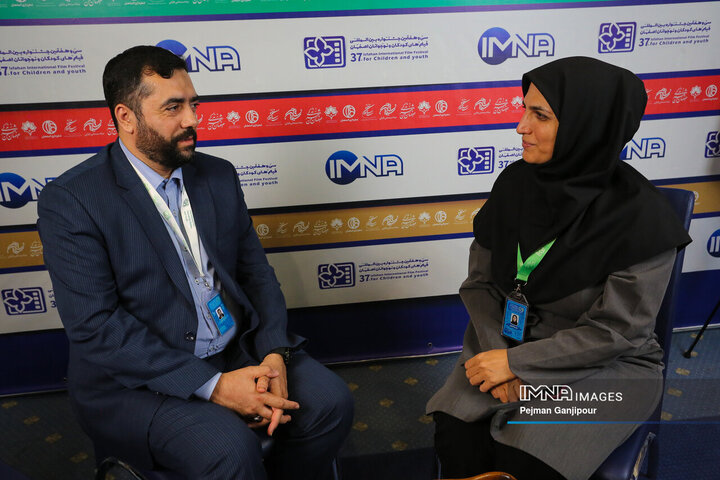 حضور عوامل سی‌و‌هفتمین جشنواره بین‌المللی فیلم‌های کودکان و نوجوانان در بیمارستان امام حسین(ع)