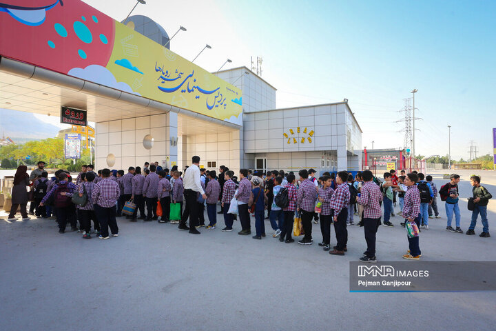 کودکانه‌های شاد در شهر رویاها