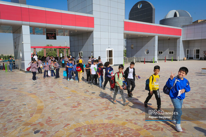 کودکانه‌های شاد در شهر رویاها