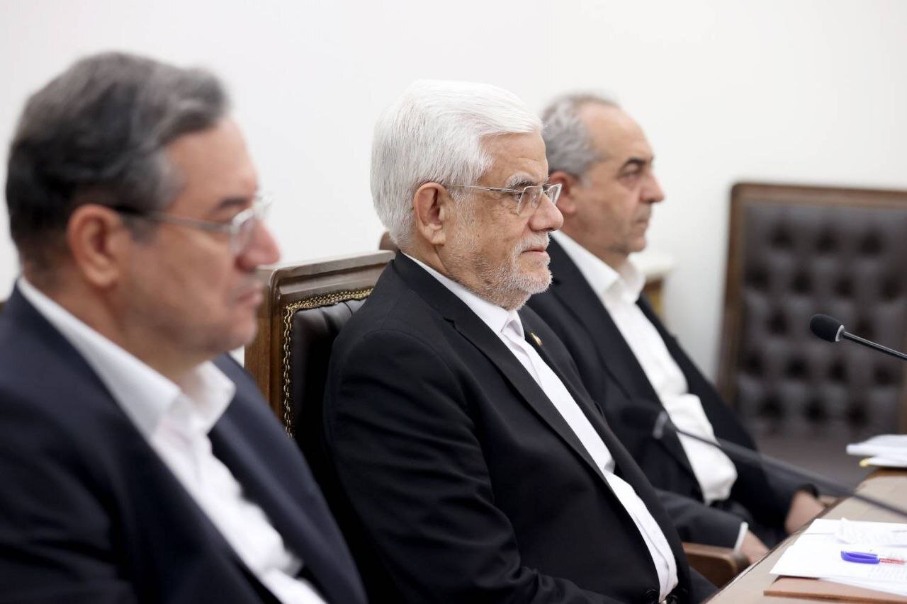 عارف: راهی جز اجماع نخبگانی و مشارکت مردمی برای نجات دریاچه ارومیه وجود ندارد