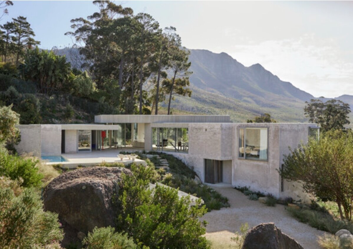 برترین بناهای آجری جهان/ آرامگاه شفق اردکان در لیست منتخب