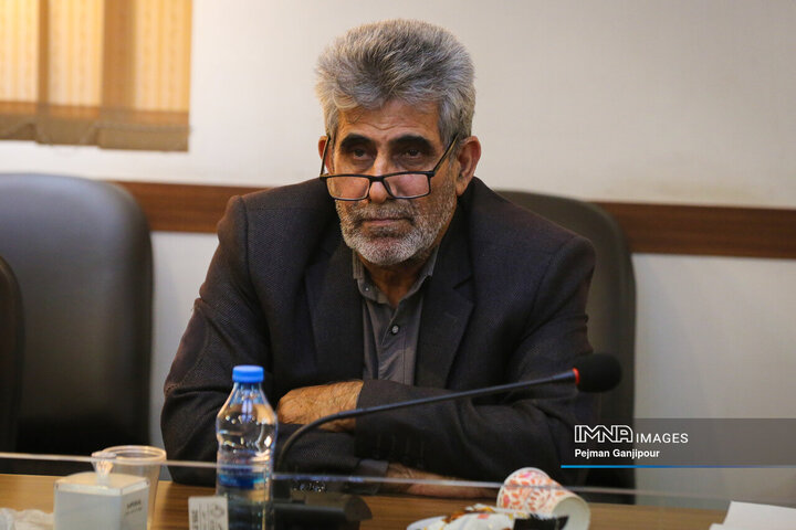 نشست خبری رئیس کمیسیون اقتصادی، سرمایه گذاری و گردشگری شورای اسلامی شهر اصفهان