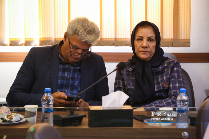 نشست خبری رئیس کمیسیون اقتصادی، سرمایه گذاری و گردشگری شورای اسلامی شهر اصفهان