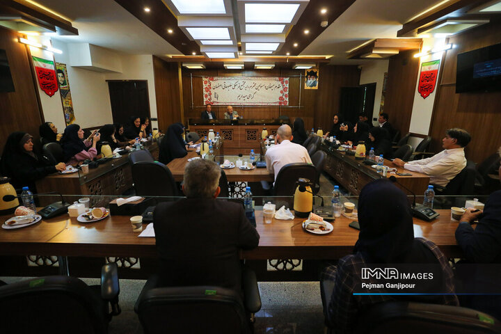 نشست خبری رئیس کمیسیون اقتصادی، سرمایه گذاری و گردشگری شورای اسلامی شهر اصفهان