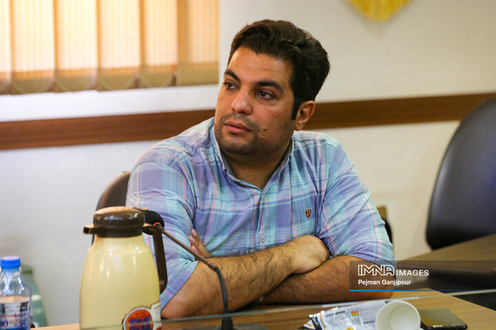 نشست خبری رئیس کمیسیون اقتصادی، سرمایه گذاری و گردشگری شورای اسلامی شهر اصفهان