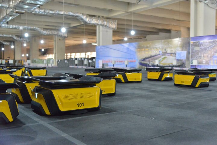 به‌کارگیری ربات‌ها برای تفکیک هوشمند مرسولات پستی در خراسان رضوی تا پایان سال