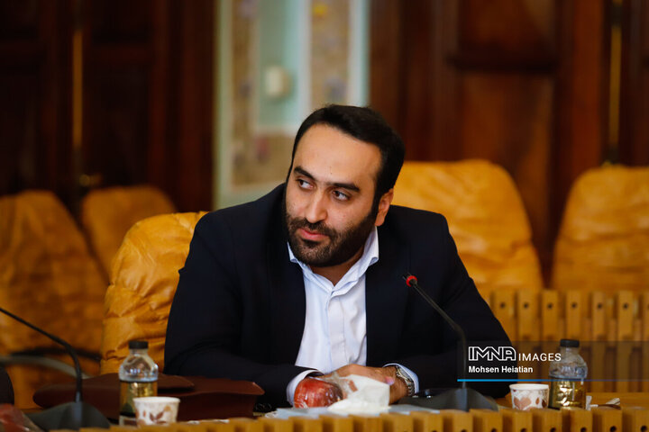 جلسه هیئت امنای مجتمع فرهنگی مطبوعاتی اصفهان